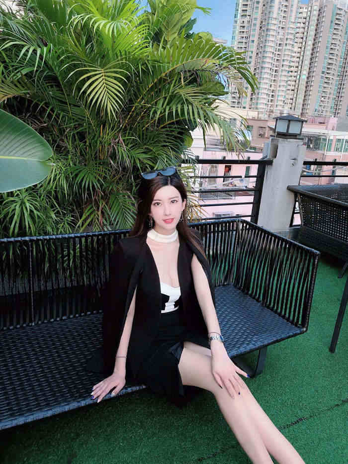 温哥华围经纪人微信