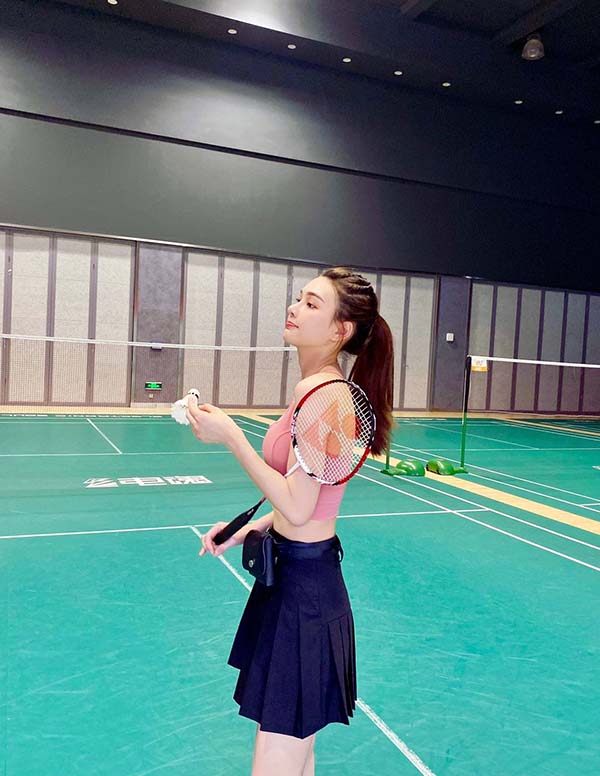 温哥华高端伴游