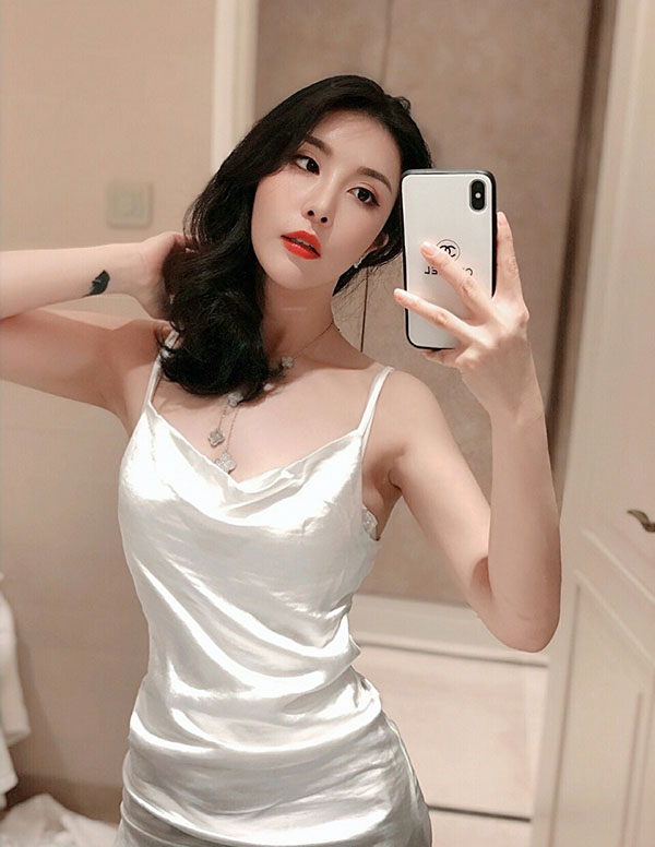 纽约伴游模特预约