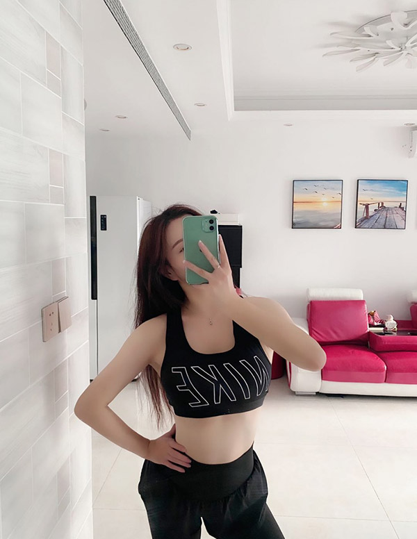 芝加哥外围女大学生