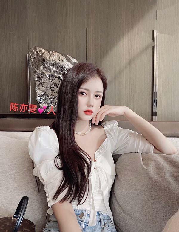 巴黎外围模特联系方式