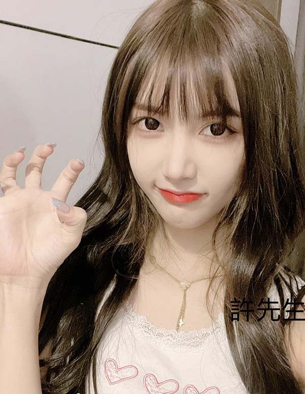 巴黎外围女大学生