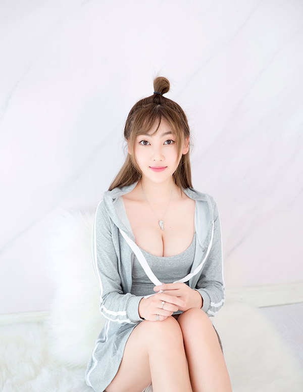 温哥华伴游模特价格