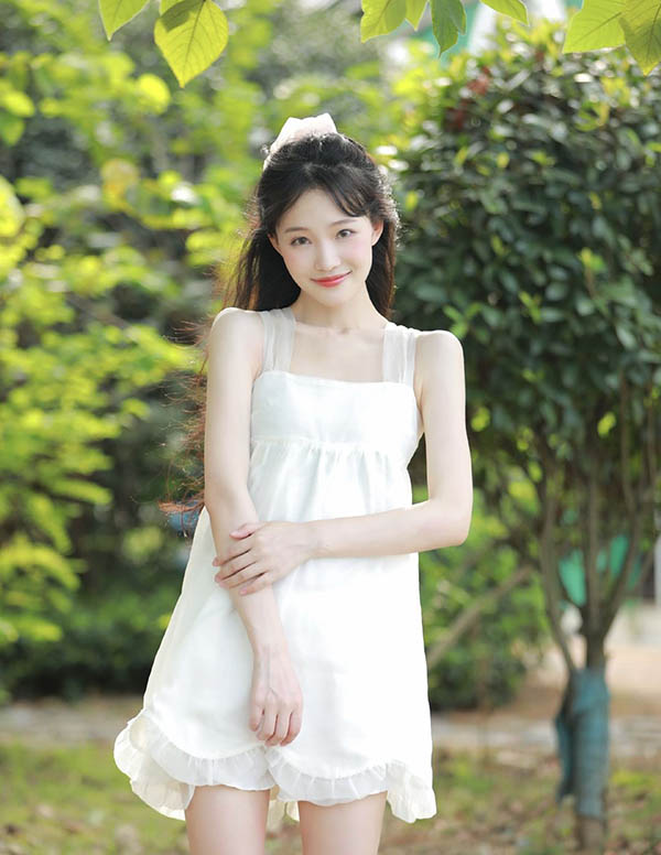 温哥华伴游模特